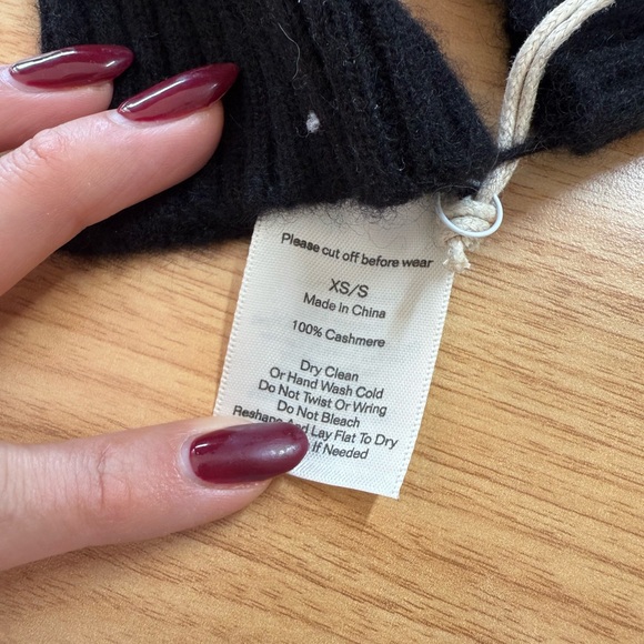 White + Warren 100% Cashmere Texting Gloves NWT XS/S Sold Out - Picture 4 of 5